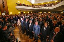 24. 5. 2017, Celovec, Republika Avstrija – Predsednik Pahor in avstrijski predsednik van der Bellen sta se po zakljuku uradnega obiska v Sloveniji skupaj udeleila slovesnosti ob 60. obletnici Slovenske gimnazije v Celovcu
 (Stanko Gruden/STA)
